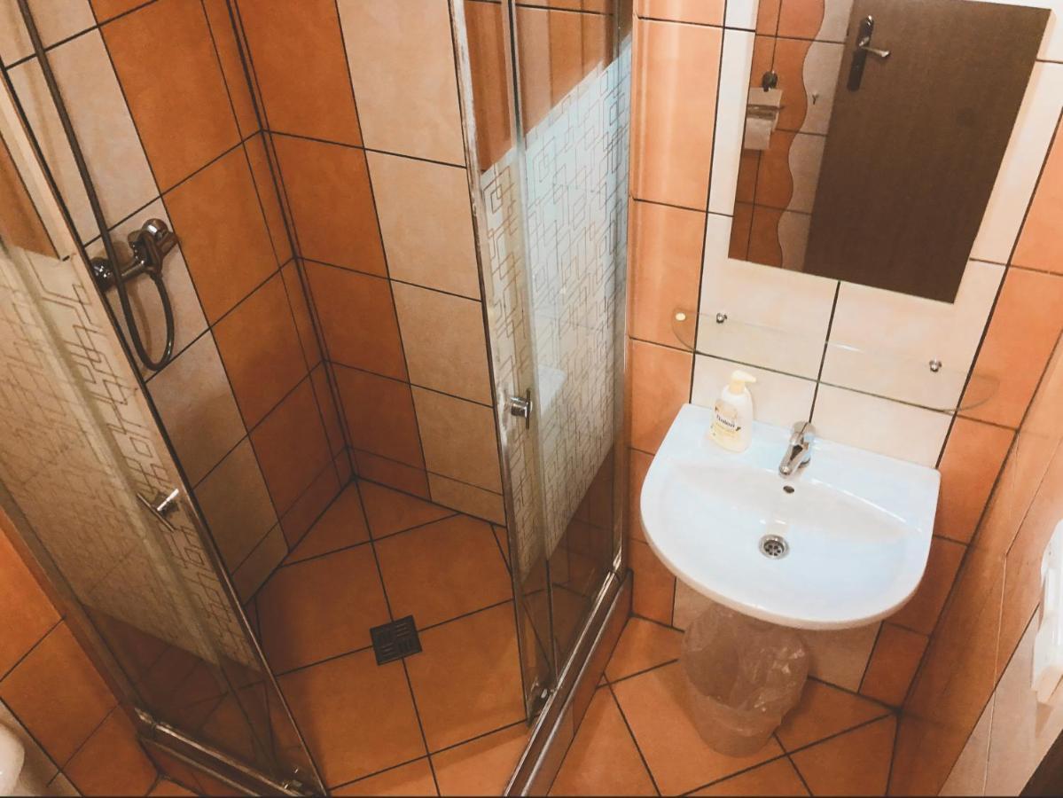 Althansky Hostinec Znojmo Esterno foto